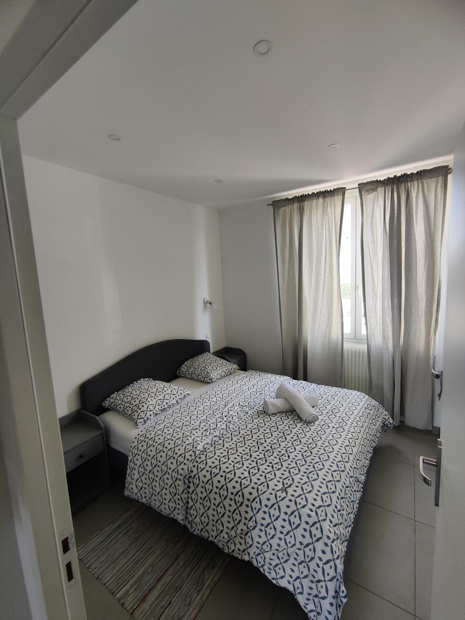 Le Pressense 2 Apartment Venissieux Bagian luar foto